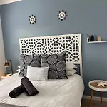Relaxed Apartment In Muizenberg